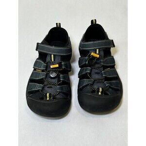 Keen Washable Boys Youth Fisherman Water Hiking Shoes Sandals Size 2 (34) GREAT!
